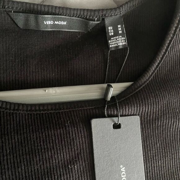 Vero Moda Ribbed Short Sleeve T-shirt Dress - Picture 9 of 11